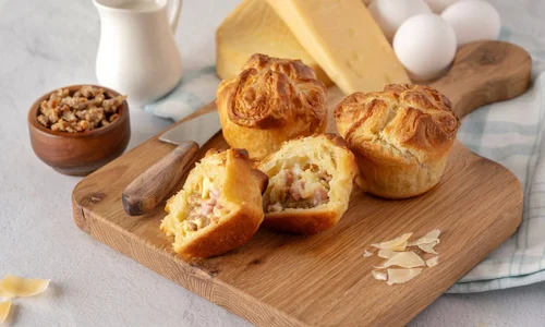 Breakfast Croissant Crowns